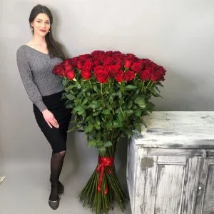 101 высокая роза
