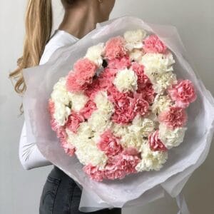 большой букет гвоздик