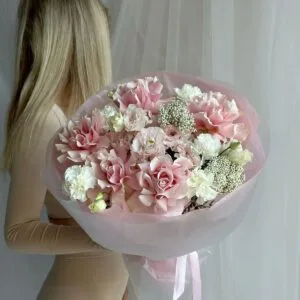 красивый букет французская роза