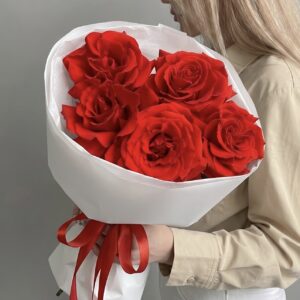 Букет французские красные розы